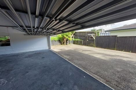 Photo of property in 2 Gallony Avenue, Massey, Auckland, 0614