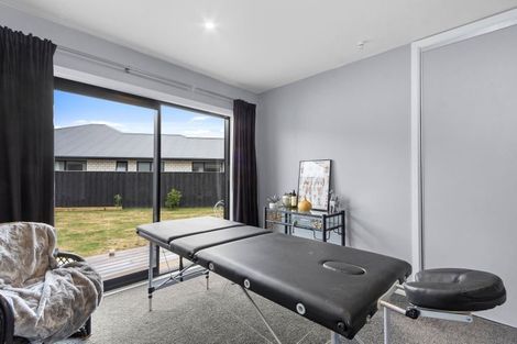 Photo of property in 19 Delapre Drive, Rolleston, 7615