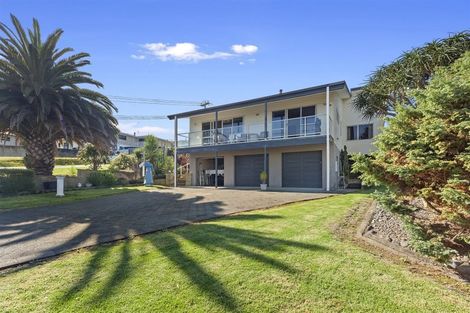 Photo of property in 77 Town Point Road, Maketu, 3189