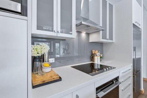 Photo of property in Urbis Apartments, 7/5 Raroa Road, Hutt Central, Lower Hutt, 5010