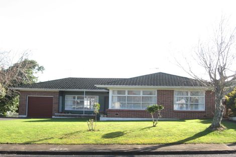 Photo of property in 8 Kelvyn Grove, Hillpark, Auckland, 2102