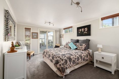 Photo of property in 61 Pinedale Crescent, Riversdale Beach, Masterton, 5872