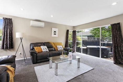 Photo of property in 12 Salmond Street, Hoon Hay, Christchurch, 8025