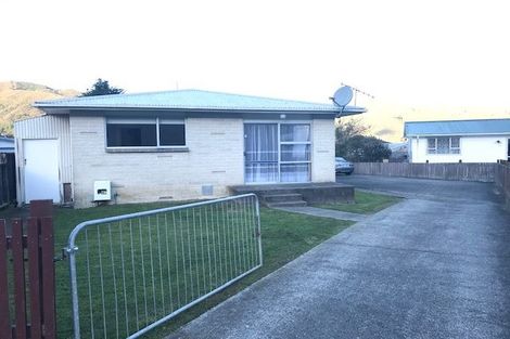 Photo of property in 13 Kendal Grove, Wainuiomata, Lower Hutt, 5014