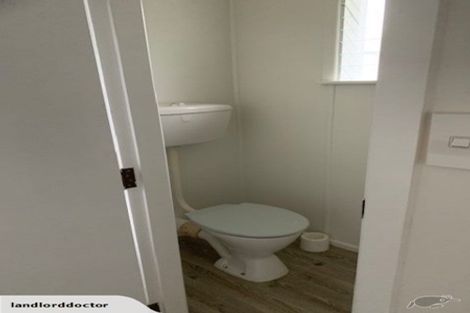 Photo of property in 7 Christmas Road, Manurewa, Auckland, 2102