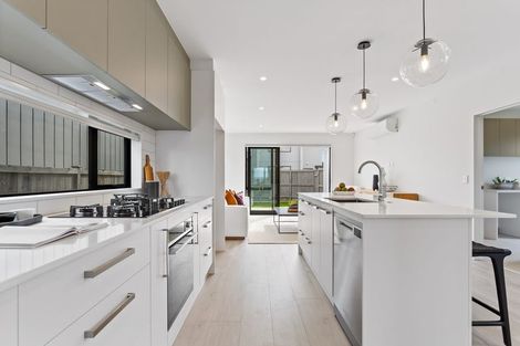 Photo of property in 78 Metoriti Crescent, Karaka, 2124