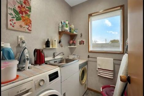 Photo of property in 6 Shearer Street, Tinwald, Ashburton, 7700