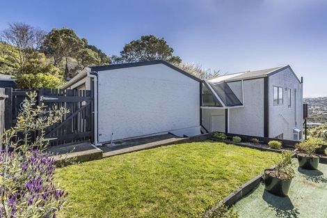 Photo of property in 10f2 Downing Street, Crofton Downs, Wellington, 6035