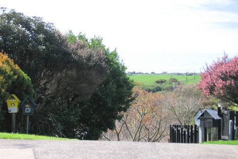 Photo of property in 15 Snowden Street, Ohauiti, Tauranga, 3112