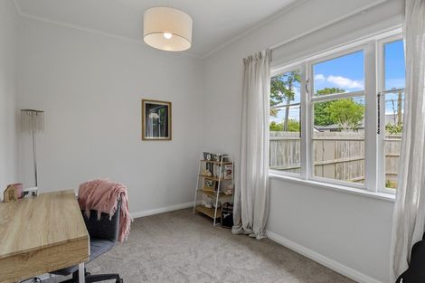 Photo of property in 18 Smith Street, Woolston, Christchurch, 8062