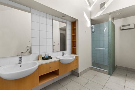 Photo of property in 1a Gillean Street, Havelock North, 4130
