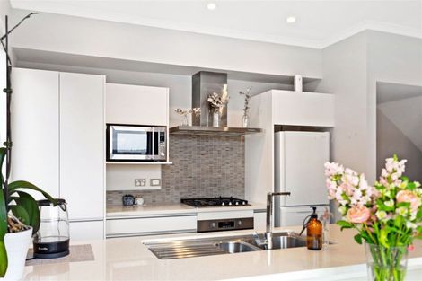 Photo of property in 162 Hobsonville Point Road, Hobsonville, Auckland, 0616