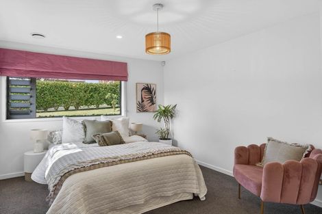Photo of property in 17 Mayfair Crescent, Mairangi Bay, Auckland, 0630