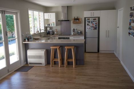 Photo of property in 16 Lascelles Street, Saint Martins, Christchurch, 8022