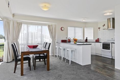 Photo of property in 30 Ocean Crest, Papamoa Beach, Papamoa, 3118