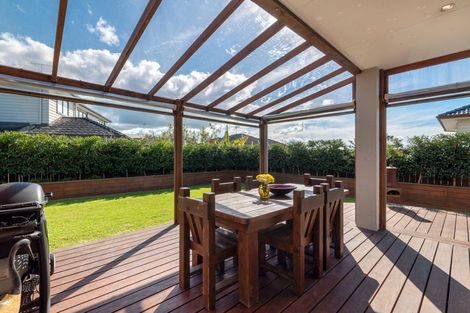 Photo of property in 4 Laurel Oak Drive, Schnapper Rock, Auckland, 0632