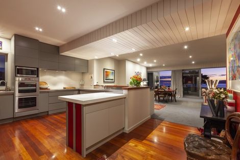 Photo of property in 88 Marine Parade, Paraparaumu Beach, Paraparaumu, 5032