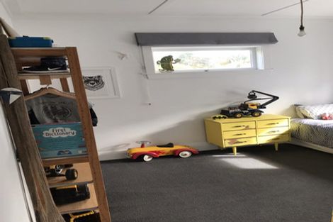 Photo of property in 28 Nikau Street, New Lynn, Auckland, 0600