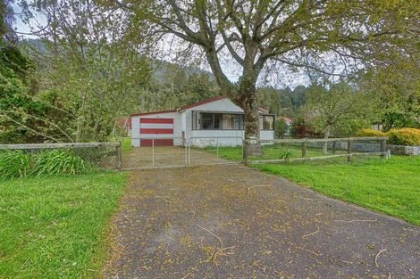 Photo of property in 43 Main Road, Harihari, 7884