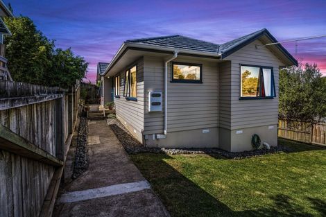 Photo of property in 26b Waimumu Road, Massey, Auckland, 0614