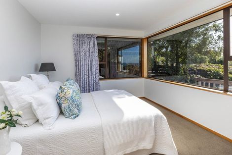 Photo of property in 127 Moncks Spur Road, Redcliffs, Christchurch, 8081