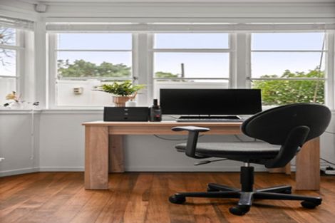 Photo of property in 121 Fairview Avenue, Fairview Heights, Auckland, 0632