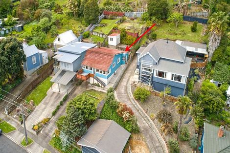 Photo of property in 110 Karaka Road, Thames, 3500
