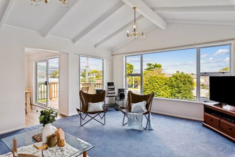 Photo of property in 55 Martin Road, Paraparaumu Beach, Paraparaumu, 5032