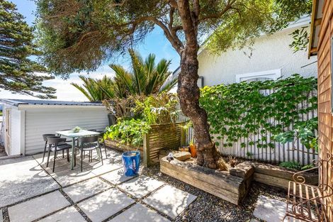 Photo of property in 57 Marine Parade, Eastbourne, Lower Hutt, 5013