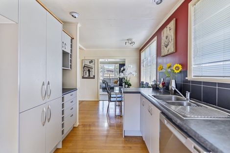 Photo of property in 13 Matapouri Road, Mangere Bridge, Auckland, 2022