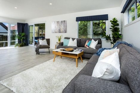 Photo of property in 13a/1 Eban Avenue, Hillcrest, Auckland, 0627
