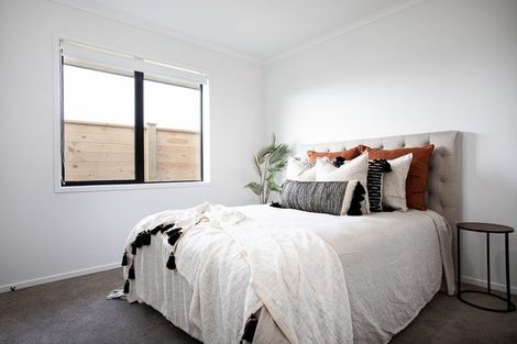 Photo of property in 45 Te Taniwha Road, One Tree Point, 0118