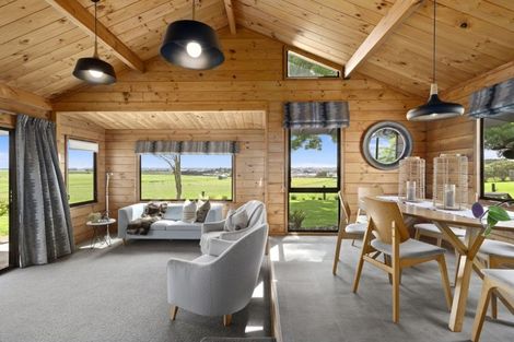 Photo of property in 42 Karioitahi Road, Waiuku, 2683