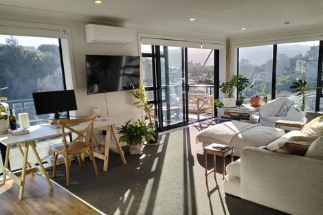 Photo of property in 4 William Earp Place, Tawa, Wellington, 5028