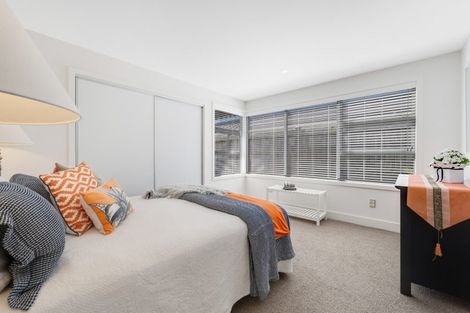 Photo of property in 8a The Parade, Bucklands Beach, Auckland, 2012