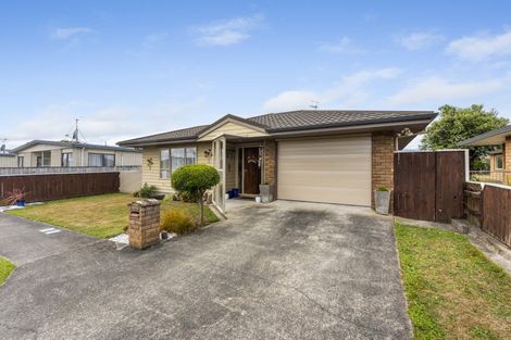 Photo of property in 14 Rugby Street, Levin, 5510