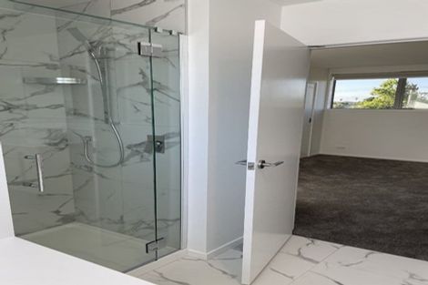 Photo of property in 9/24 Yeovil Road, Te Atatu Peninsula, Auckland, 0610
