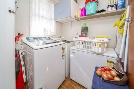 Photo of property in 17 Mclean Street, Hawera, 4610