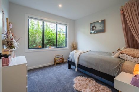 Photo of property in 6 Mahia Lane, Waikanae, 5036