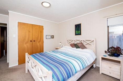 Photo of property in 2 Kotuku Place, Taradale, Napier, 4112
