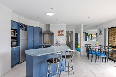 Photo of property in 7a Barberry Lane, Te Atatu Peninsula, Auckland, 0610