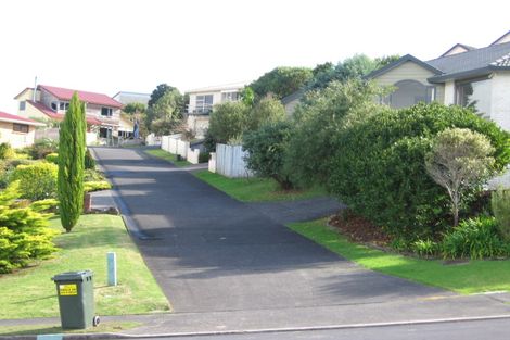 Photo of property in 9 Savoy Road, Orewa, 0931