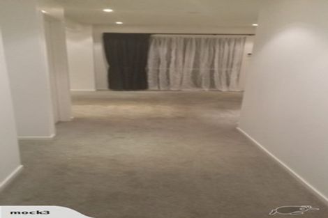 Photo of property in 35 Cyclarama Crescent, Massey, Auckland, 0614