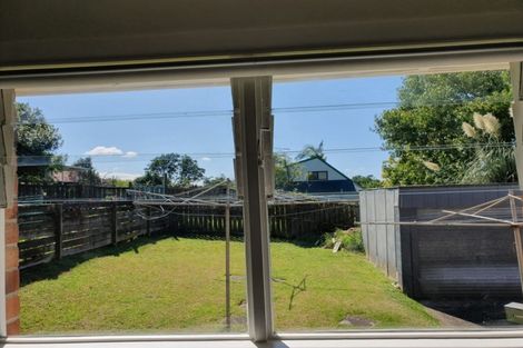 Photo of property in 3/191 Onewa Road, Birkenhead, Auckland, 0626