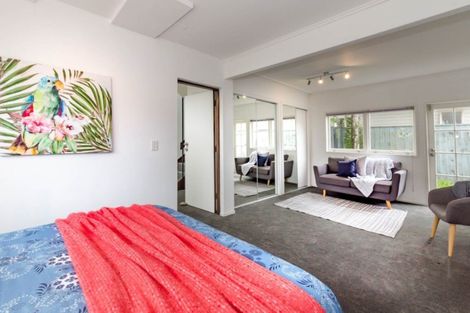 Photo of property in 4 Taheke Street, Paraparaumu Beach, Paraparaumu, 5032