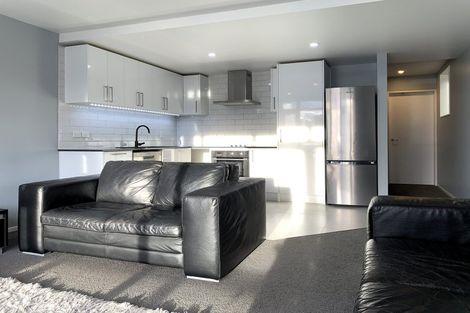 Photo of property in Victoria Villas, 45/35u Pirie Street, Mount Victoria, Wellington, 6011