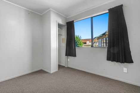 Photo of property in 52 Lagoon Place, Poike, Tauranga, 3112
