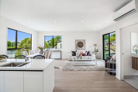 Photo of property in 16c Sheridan Drive, New Lynn, Auckland, 0600