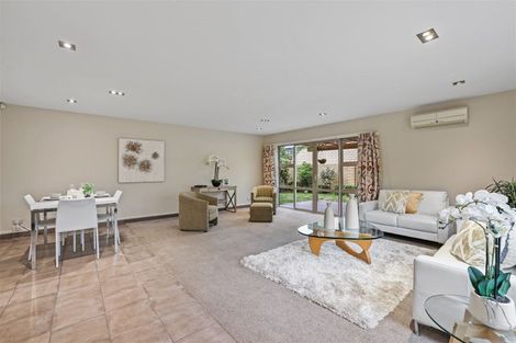 Photo of property in 2 Fieldstone Lane, Spreydon, Christchurch, 8024