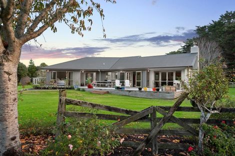 Photo of property in 19 Valley Road, Waitoki, Kaukapakapa, 0871